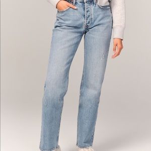 Abercrombie & Fitch The 90s Baggy Low Rise jeans. NWT